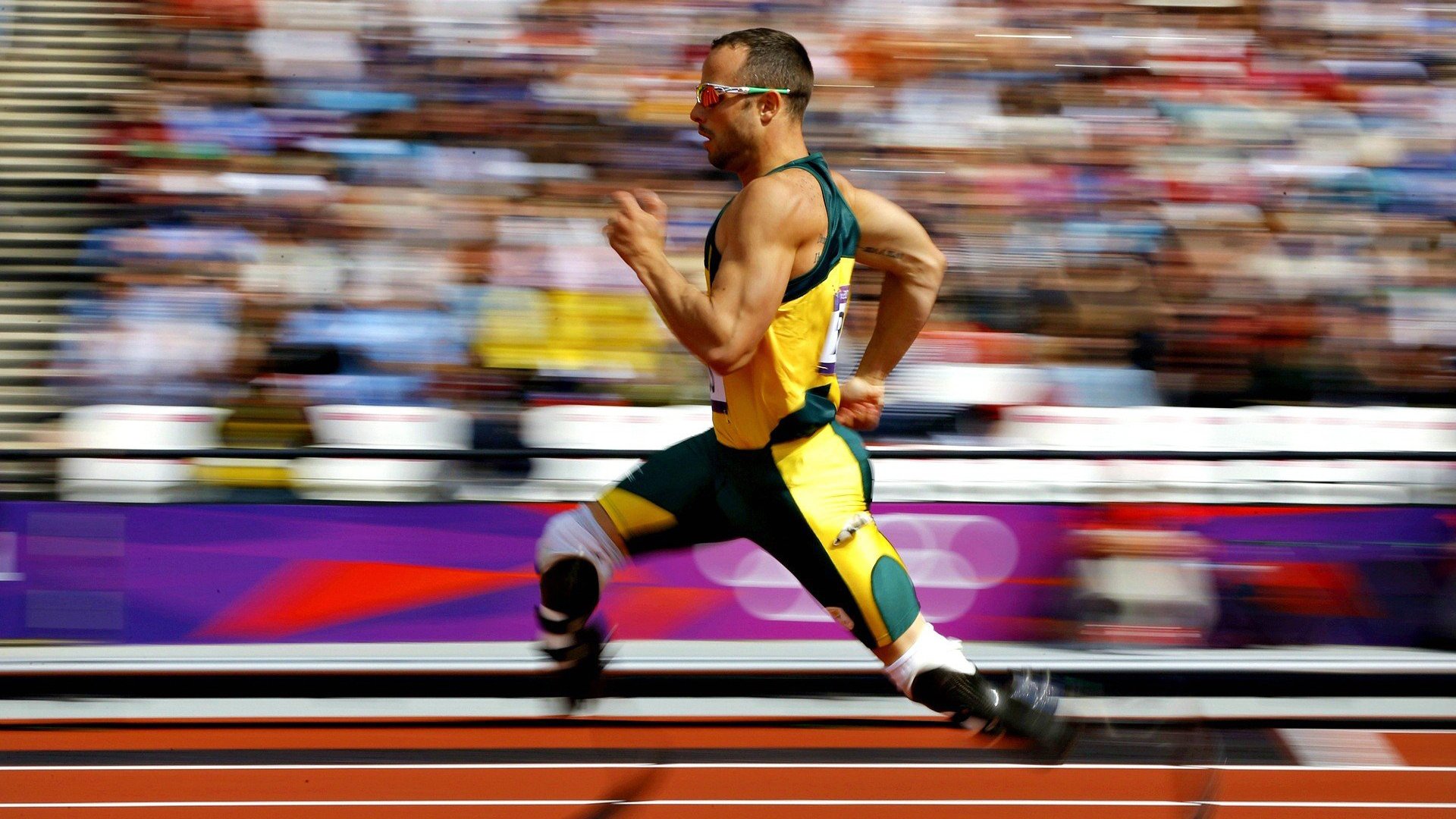 “智能裁判系统在中超比赛中正式启用,确保比赛公平”,足球智能裁判